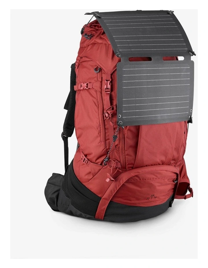 Decathlon | Compact 15-watt solar panel for hiking image 5