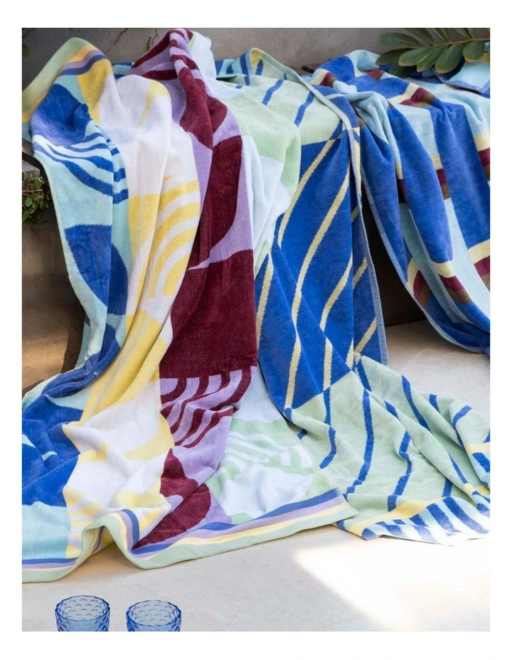 Jacquard Beach Towel Echo image 4