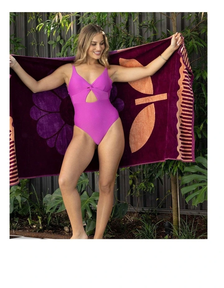 Jacquard Beach Towel Dana image 2