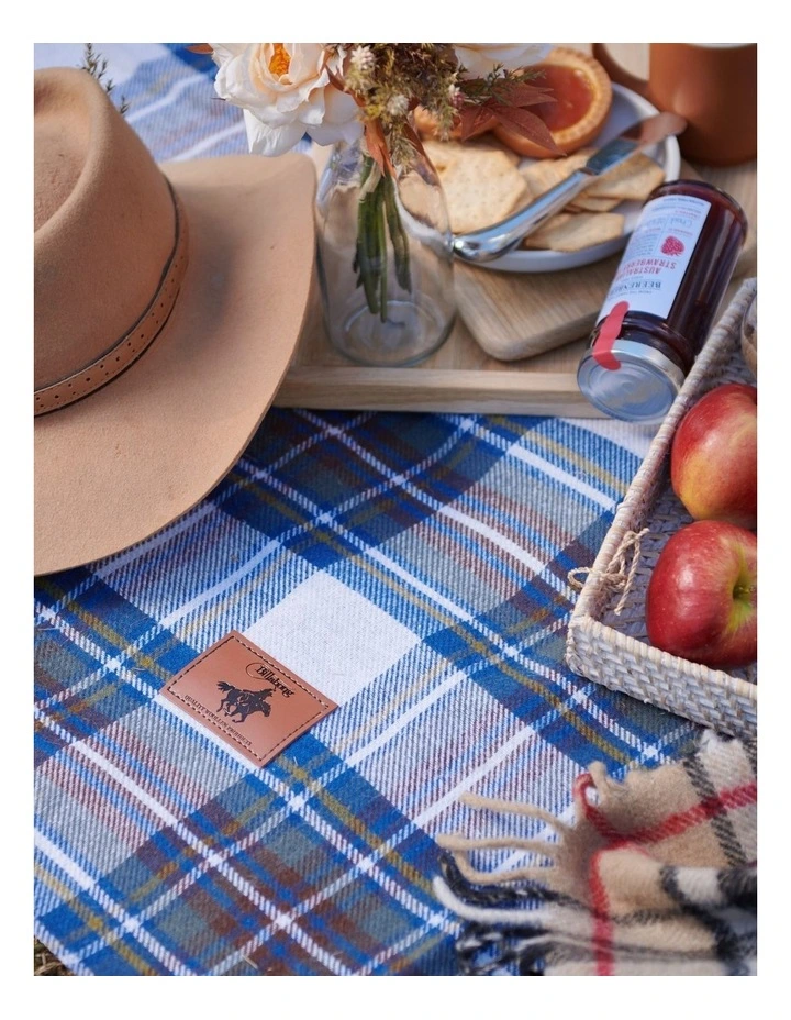 Billabong Waterproof Picnic Blanket Check image 2