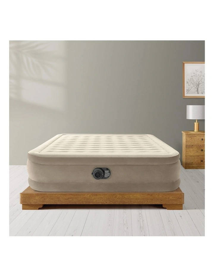 Intex Dura-Beam Deluxe Queen Ultra Plush Air Mattress image 7