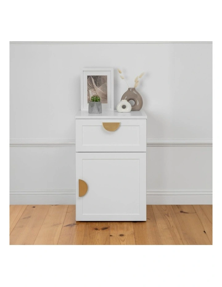 Porto White Hamptons Bedside Table Brass Half Moon Handle image 3