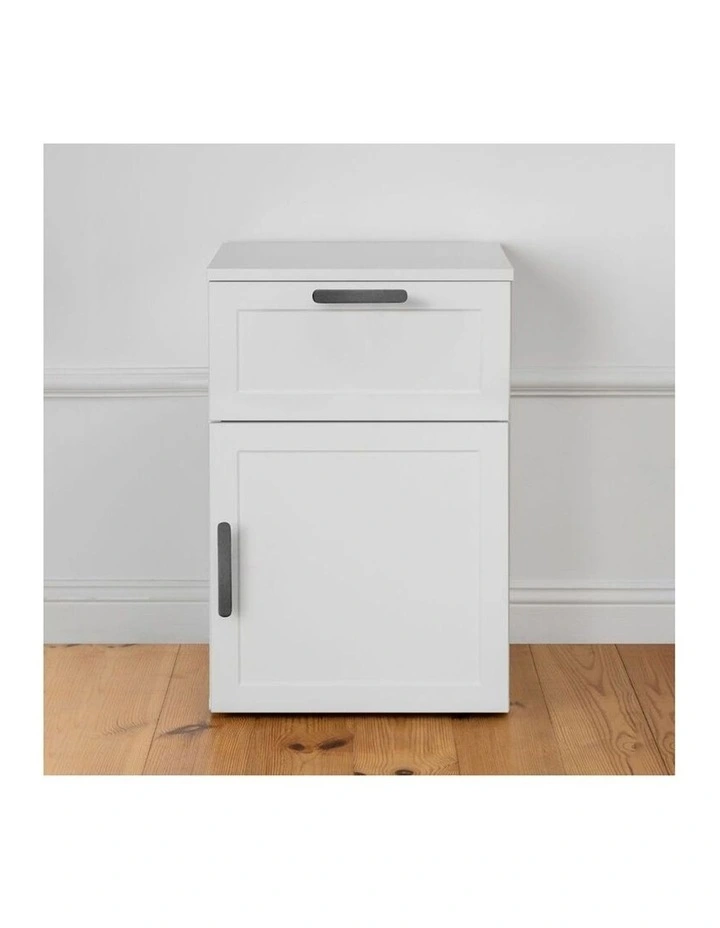 Porto White Hamptons Bedside Table Black Oval Handle image 2