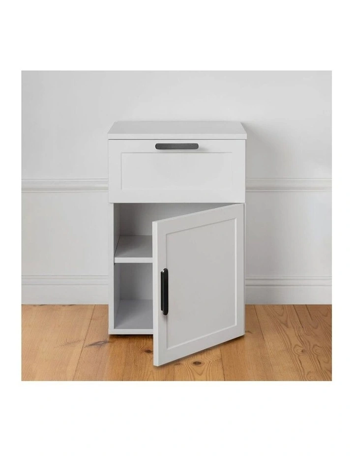Porto White Hamptons Bedside Table Black Oval Handle image 4
