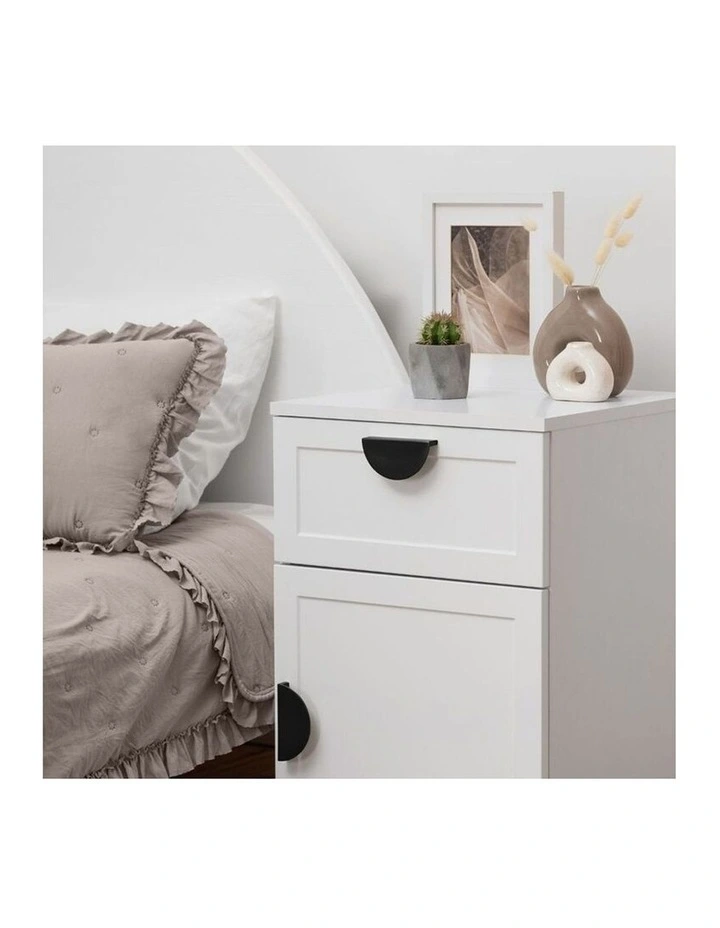 Porto White Hamptons Bedside Table Black Half Moon Handle image 4