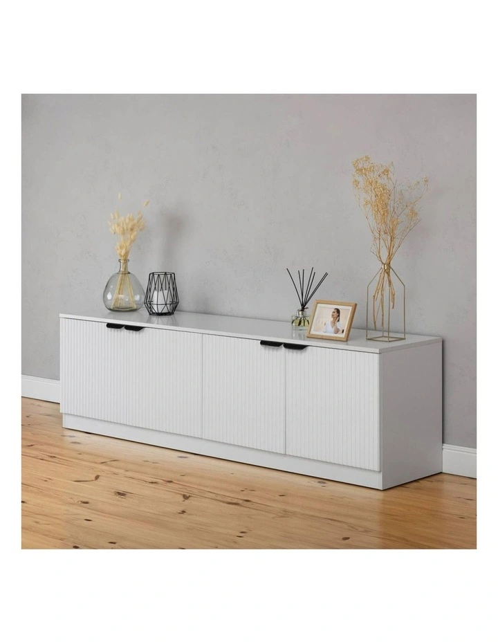 Bucharest White Fluted Panel Tv Unit Black Pull Handle image 3