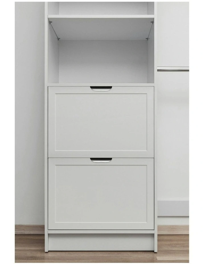 Basel Walk In Wardrobe Kit Wht Hamptons Black Pull Handle image 3