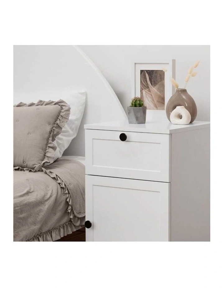 Porto White Hamptons Bedside Table Black Round Handle image 2