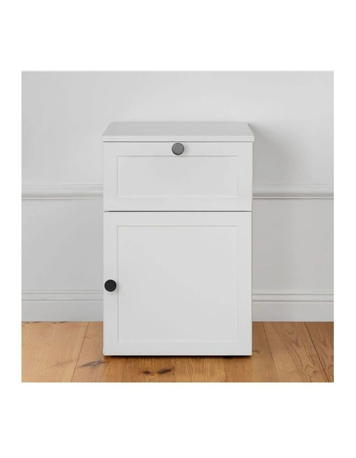 Porto White Hamptons Bedside Table Black Round Handle image 5