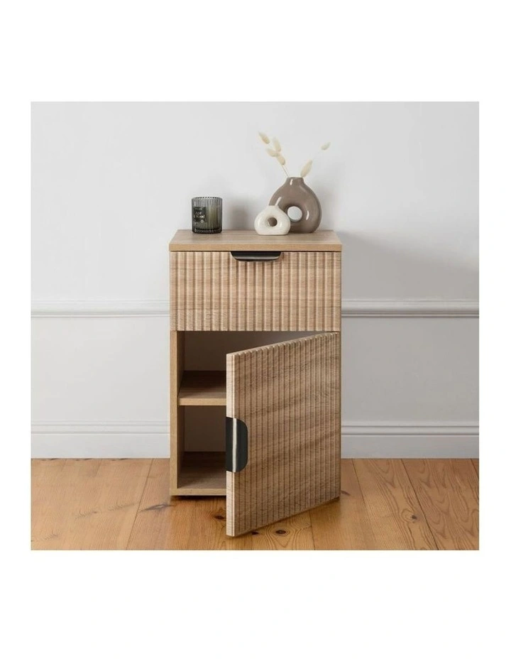 Porto Natural Oak Fluted Bedside Table Black Pull Handle image 4