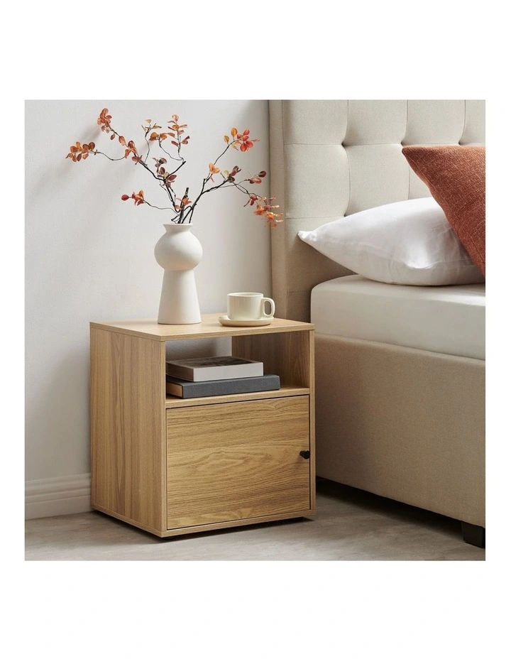 Lanie Bedside Unit Side Table 1 Door Oak image 2