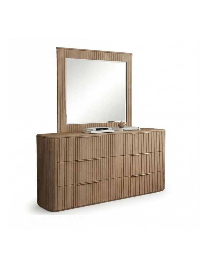 Solid Rubber Wood Dresser With Mirror in Oak image 3