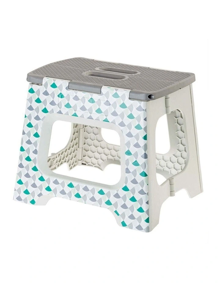 Vigar Compact Foldable Plastic Step Stool Non Slip Pattern 32cm Height image 1