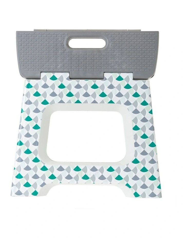 Vigar Compact Foldable Plastic Step Stool Non Slip Pattern 32cm Height image 3