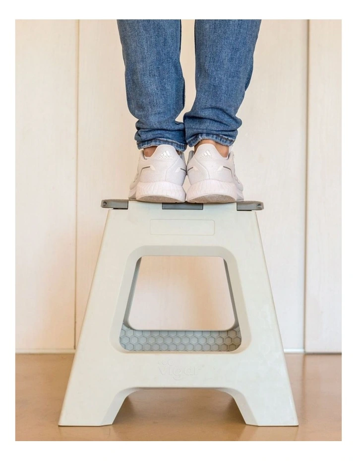 Vigar Compact Foldable Stool Non-Slip 40cm Grey Plastic Step Chair image 4