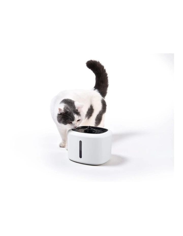 Pet Drinking Fountain w/ Filtered & Flowing Water for Dogs or Cats image 2