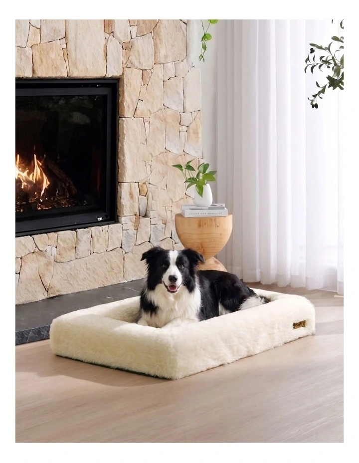 Charlie's Dolly Australian Wool Orthopedic Dog Bed 100x65cm Medium image 1