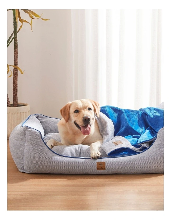 Charlie's Hampton Herringbone 3pc Dog Bed in Blue image 2