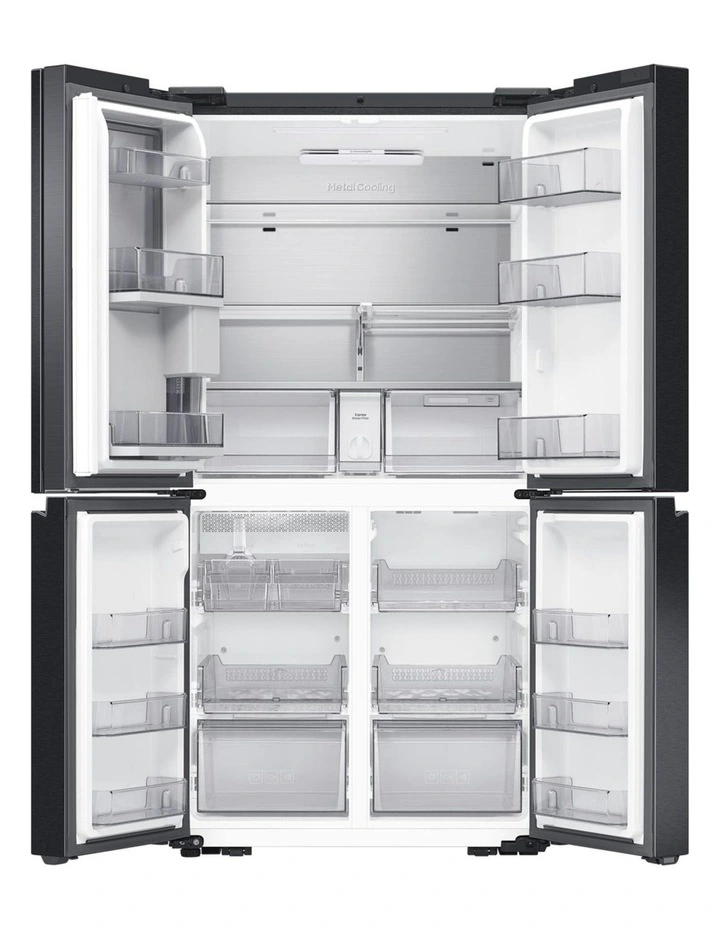 AI Family Hub™ French Door Refrigerator 636L image 5