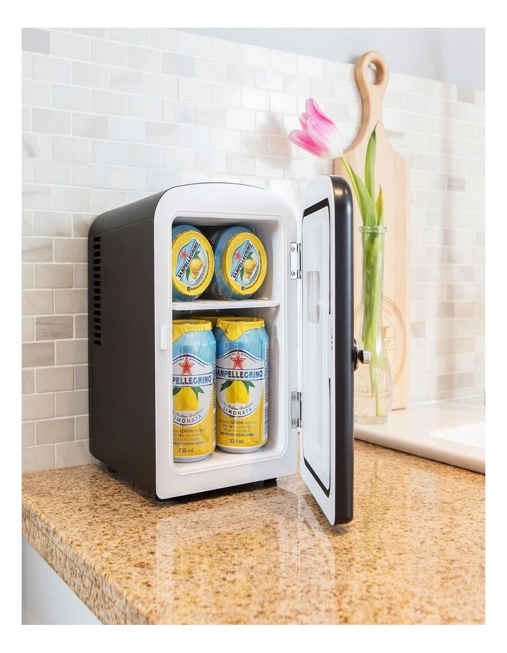 Retro Mini Fridge 4L image 6