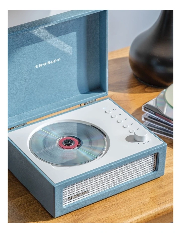 Voyager Portable Retro CD Player in Washed Blue image 5