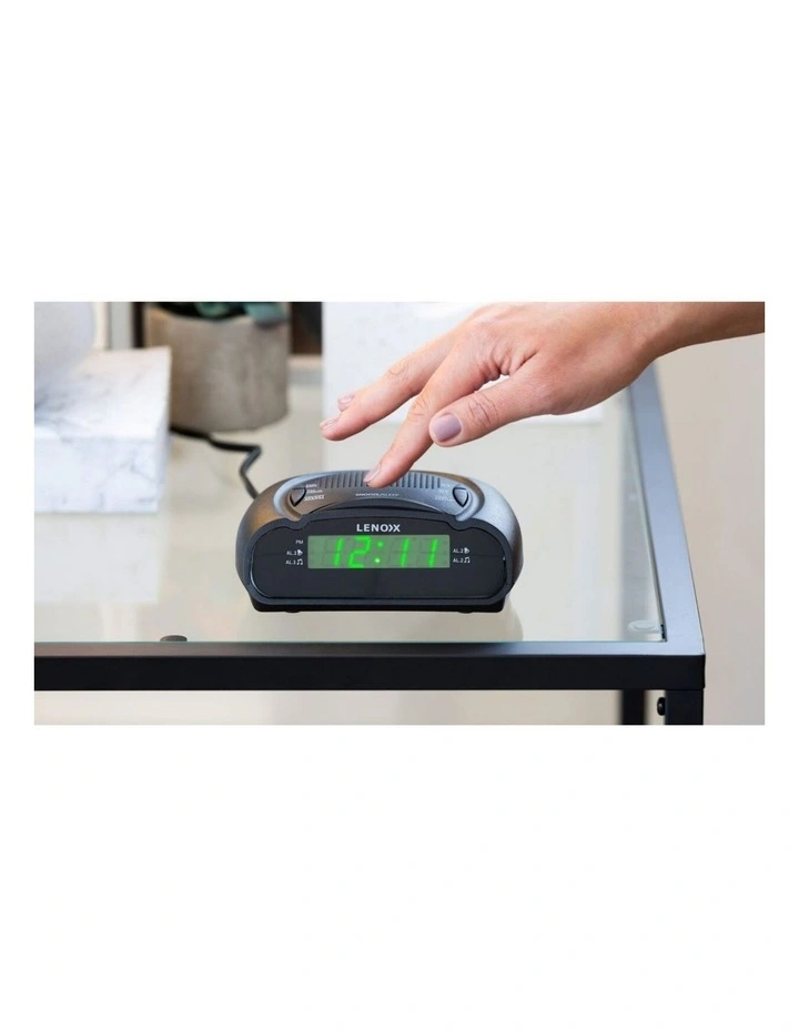 AM/FM Alarm Clock & Radio With Led Time Numbering in Green image 3
