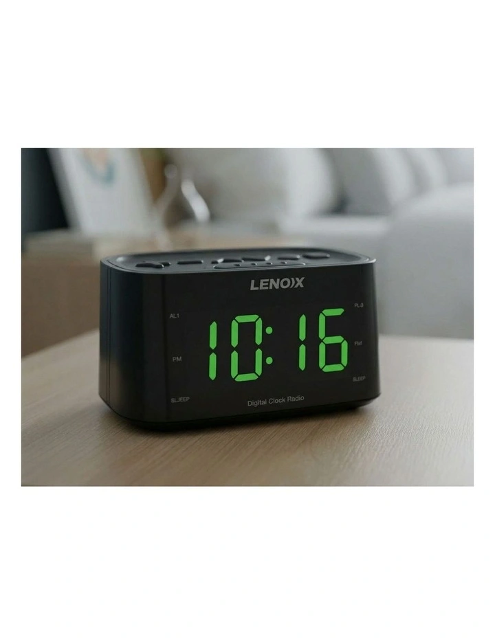 Smartphone-Charging Alarm Clock & FM Radio With USB Port in Black image 2
