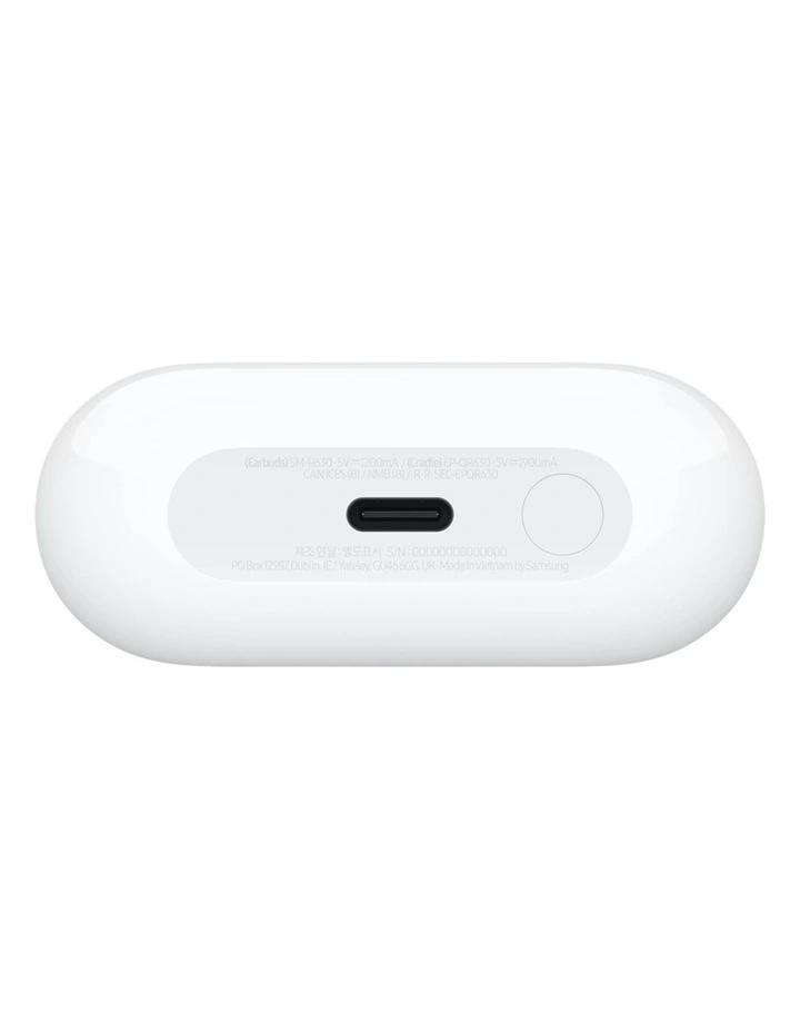 Galaxy Buds3 Pro Charging Case in White image 4