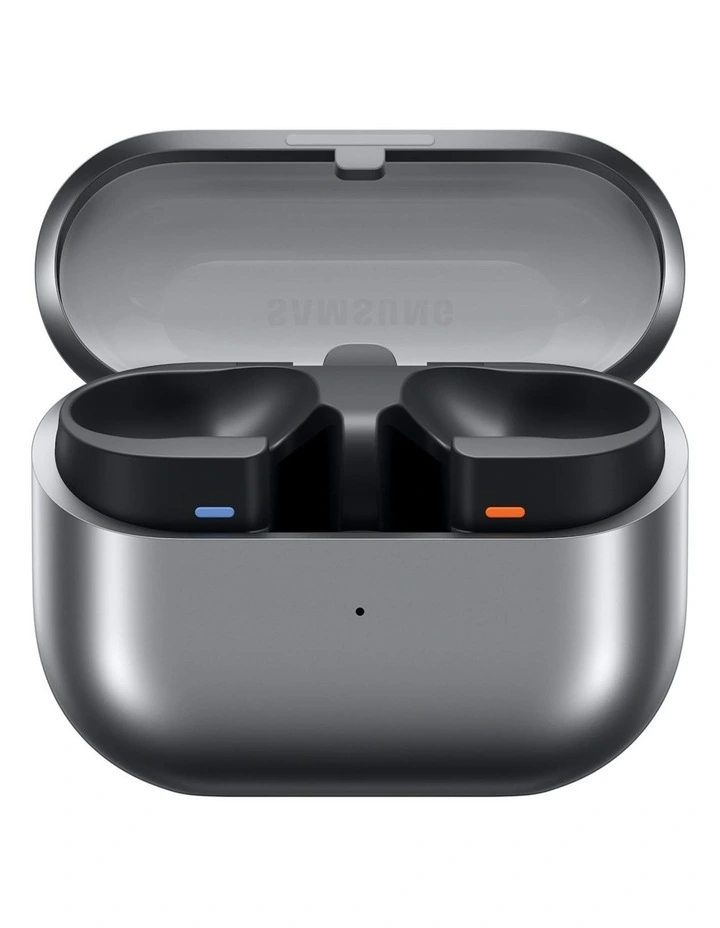 Galaxy Buds3 Pro Charging Case in Silver image 2