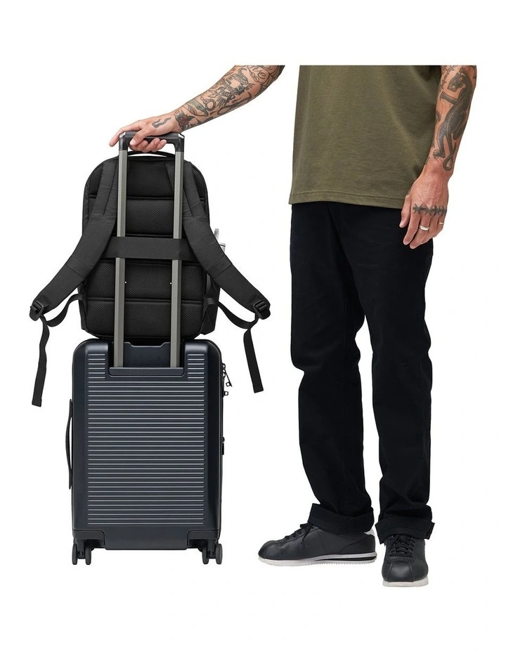 Crosstown Backpack INCO400801-BLK in Black image 7