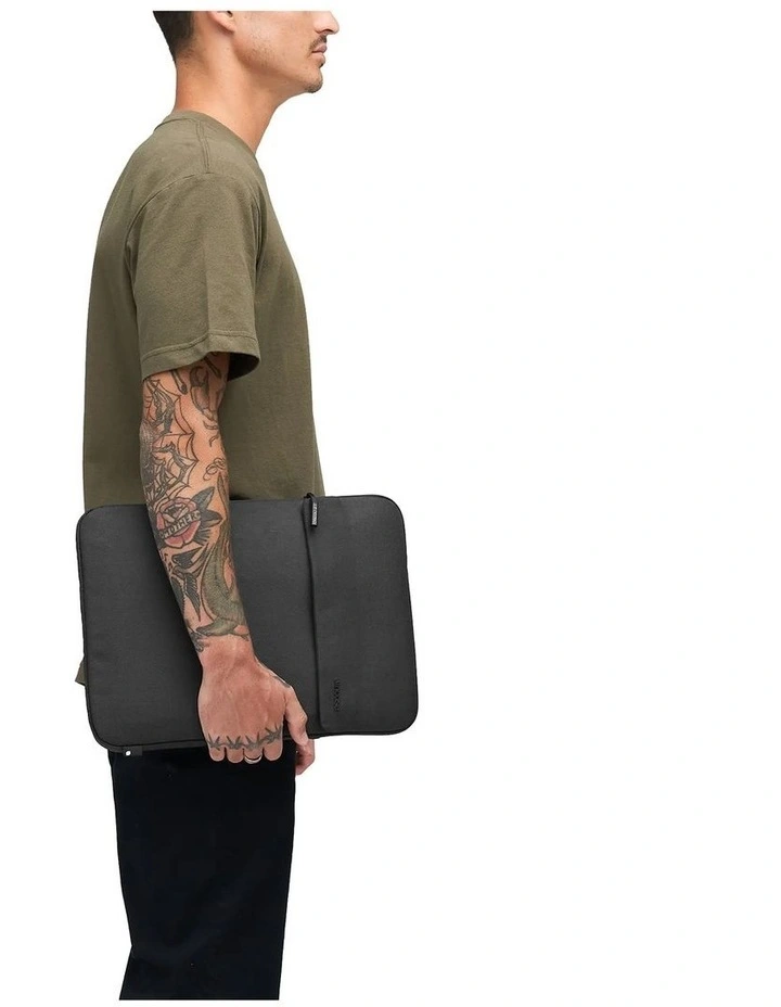 Crosstown Laptop Sleeve 16-inch in Black INCO400804-BLK image 5