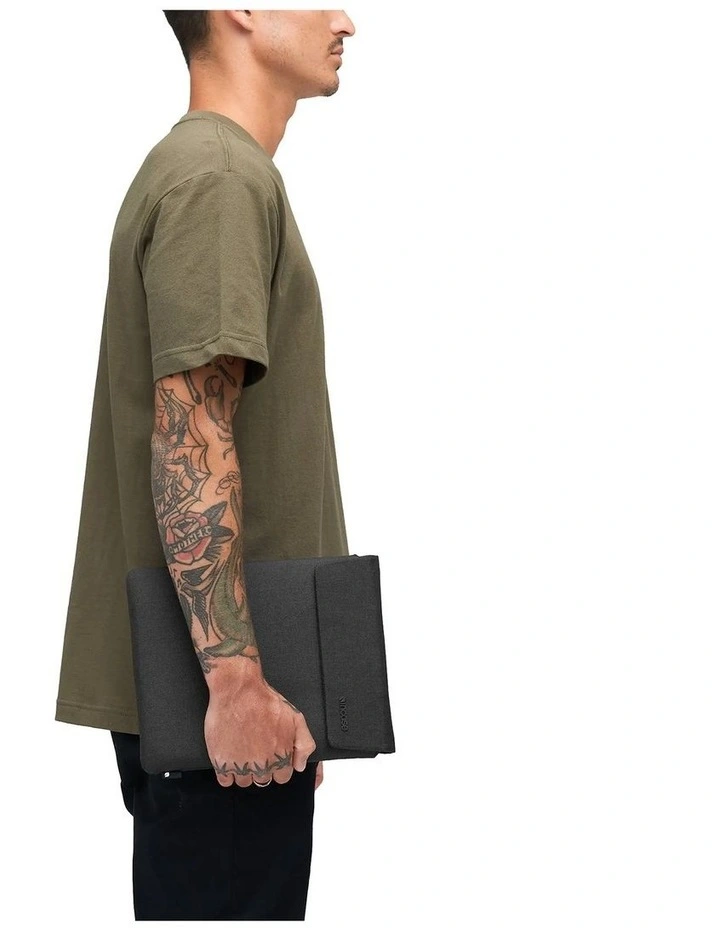 Crosstown Laptop Sleeve 11-inch in Black INMB100753-BLK image 4