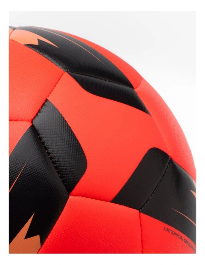 Decathlon | Machine-Sewn Football Training Ball for Snow and Fog Size 5 - Red image 6