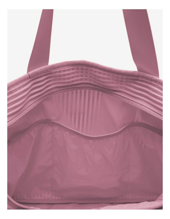 25L Duffle Bag with 4 Pockets in Purple image 5