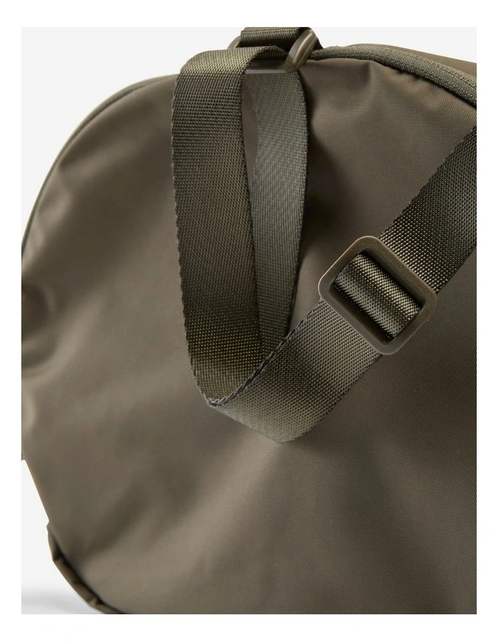 Decathlon | 20L Sports Bag With Strap and Shoe Pocket image 4
