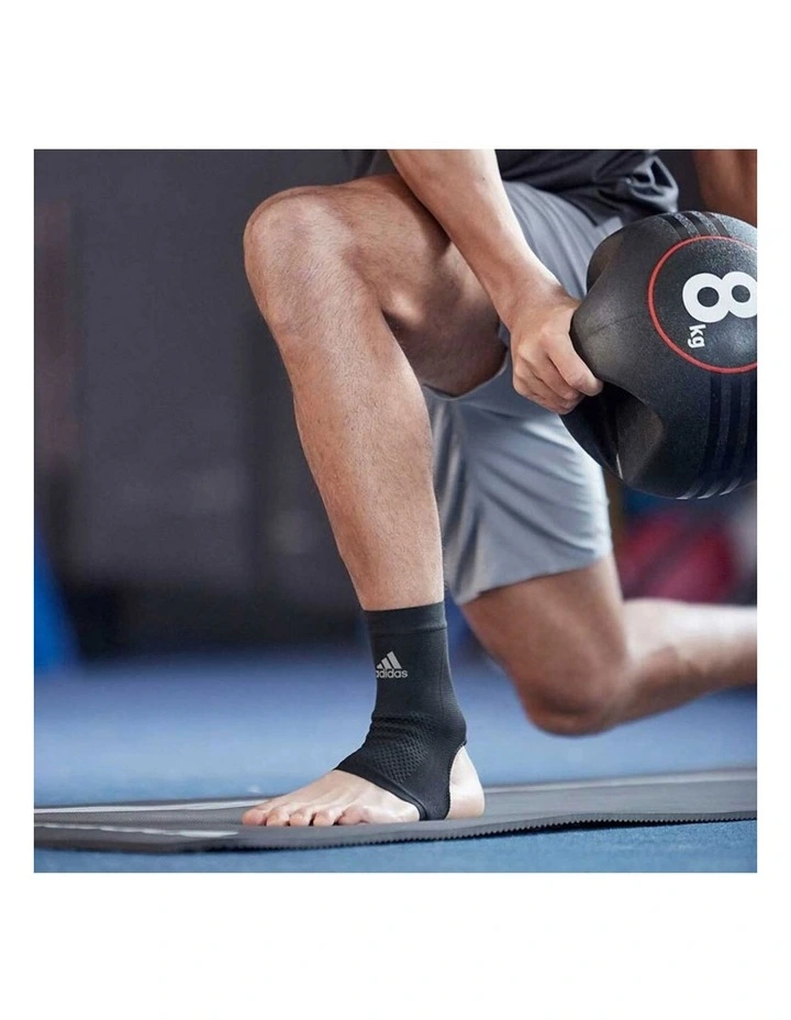 Performance Ankle Support Size M image 4