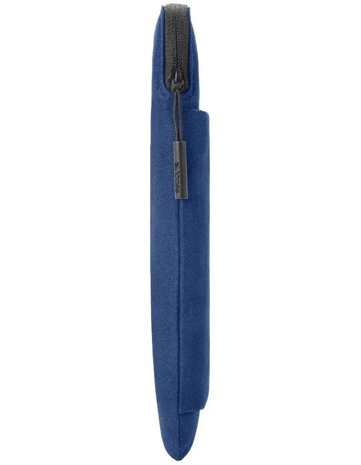 Incase Go Sleeve for 16 inch Laptop - Navy [INMB100744-NVY] image 4