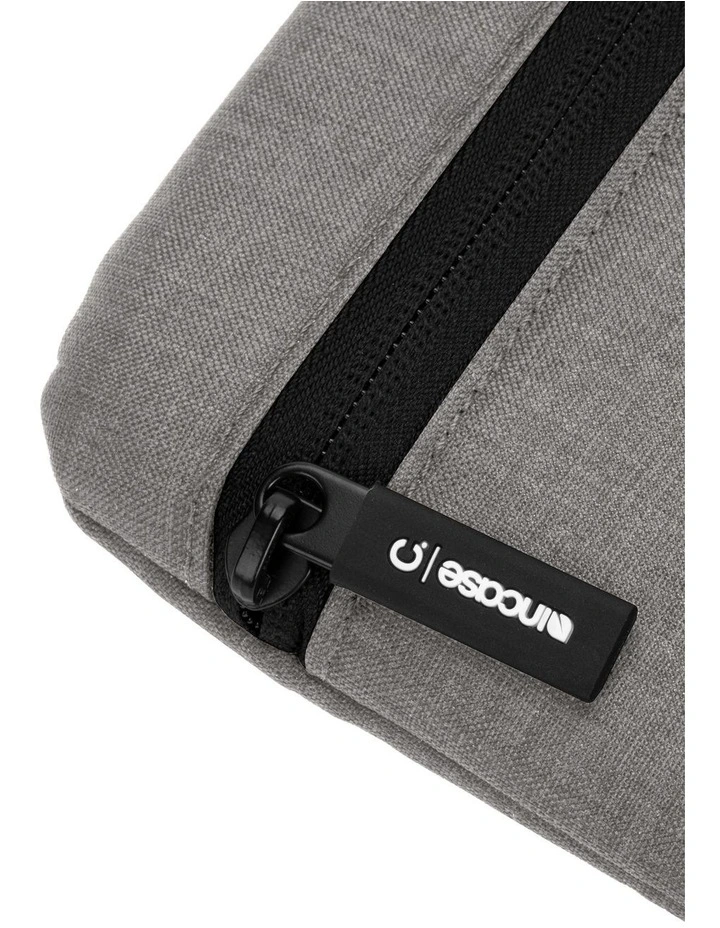 Incase Carry Sleeve for 13 inch Laptop - Gray [INOM100675-CMG] image 5