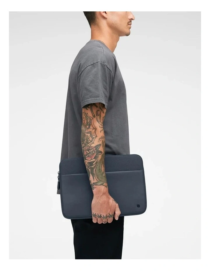 Incase A.R.C. 14-inch Laptop Sleeve - Navy [INCO400717-NVY] image 6