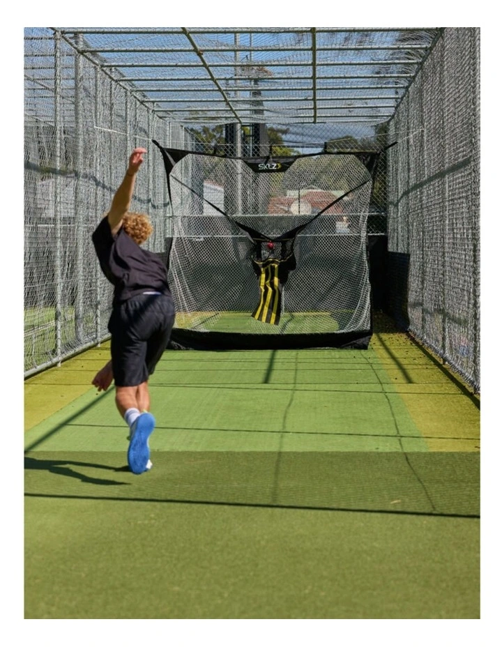 SKLZ Portable Suspended Cricket Training Stumps Net Easy Setup Black Yellow image 3