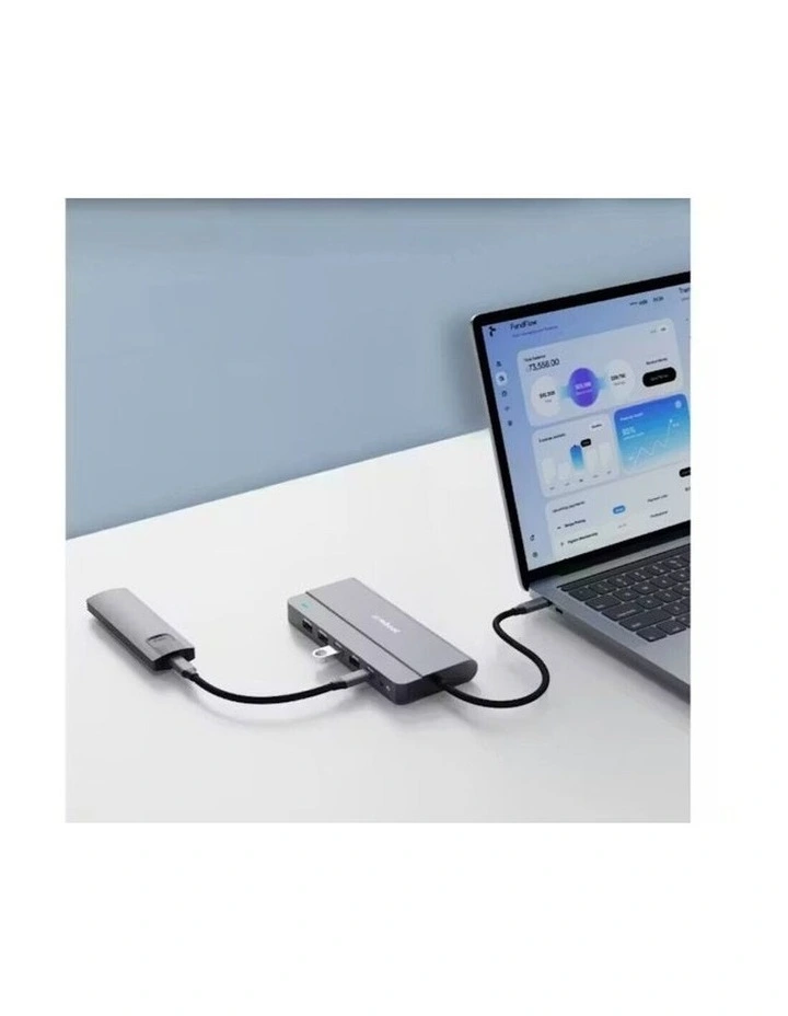 mbeat Elite X14 Triple 4K Display Multi-Port USB-C Hub - Grey image 4