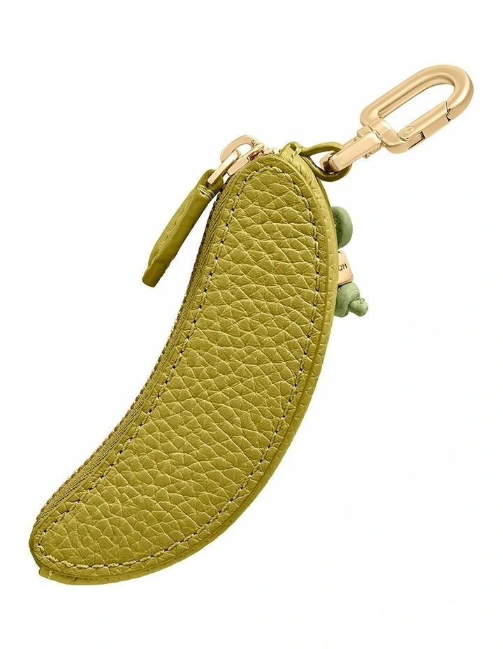 The SABRMOJI Vegetable Charm in Snap Peas image 4