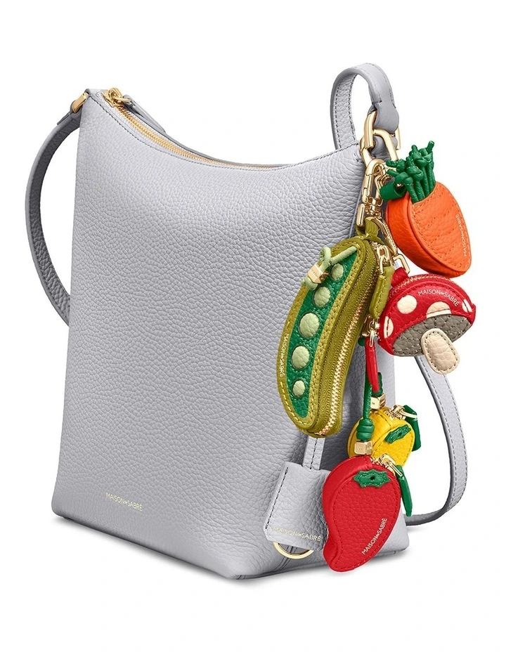 The SABRMOJI Vegetable Charm in Snap Peas image 5
