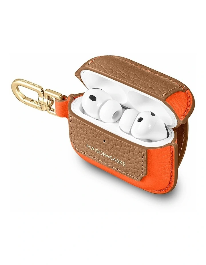 The AirPods Pro 3 Case Charm in Manhattan Sandstone image 4