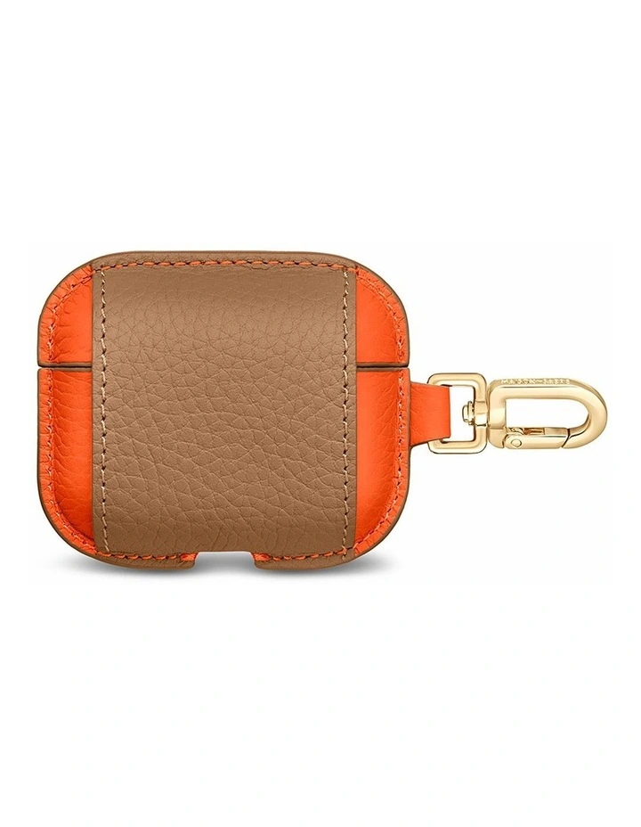 The AirPods Pro 3 Case Charm in Manhattan Sandstone image 5
