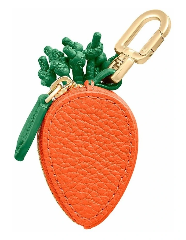 The SABRMOJI Vegetable Charm in Carrot image 4