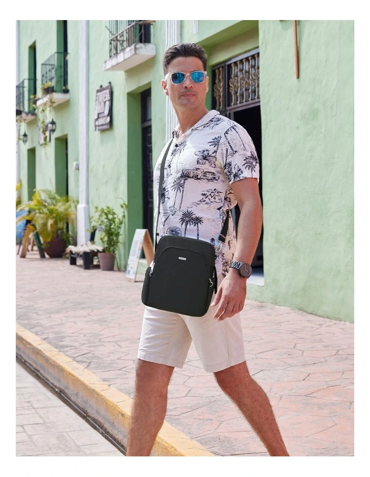 Classic Anti-Theft Travel Bag in Black image 6