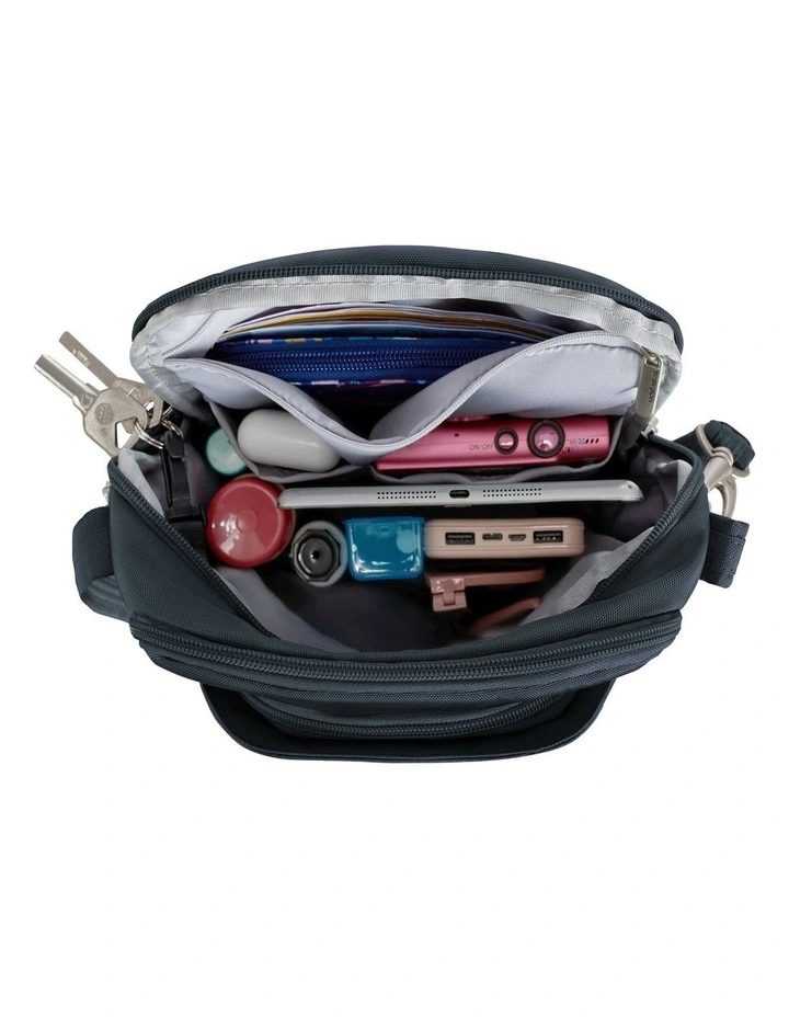 Classic Anti-Theft Travel Bag in Midnight image 4