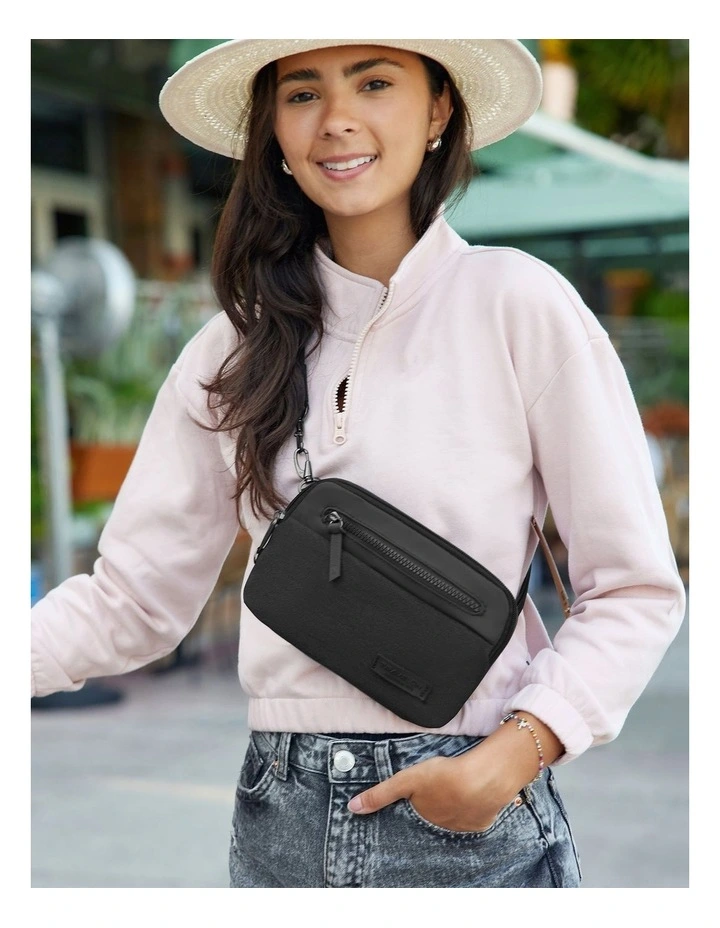 Metro Anti-Theft Convertible Small Crossbody Bag in Gray Heather image 5