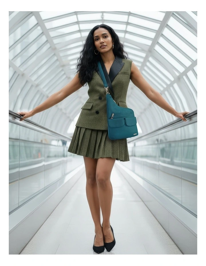 Classic Anti-Theft Crossbody Bag in Midnight image 6